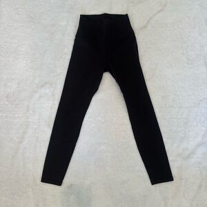 Women’s black aritzia leggings